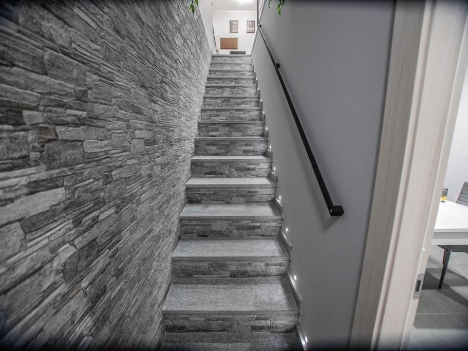 コッレーニョModern Loft Center Of Turin + Jacuzzi 30M Metroアパートメント エクステリア 写真