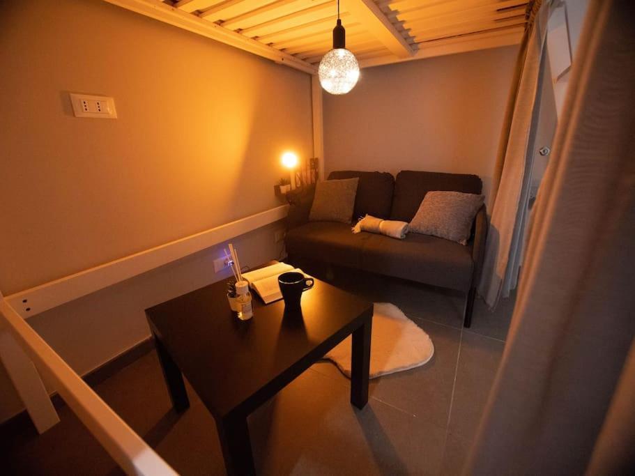 コッレーニョModern Loft Center Of Turin + Jacuzzi 30M Metroアパートメント エクステリア 写真
