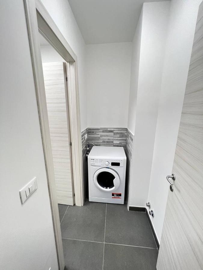 コッレーニョModern Loft Center Of Turin + Jacuzzi 30M Metroアパートメント エクステリア 写真